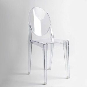 Chaise transparente