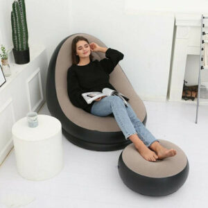 Fauteuil-gonflable-confortable-avec-repose-pied