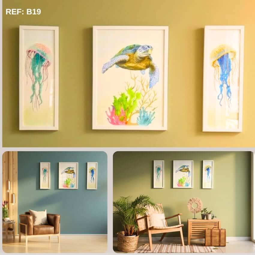 Triptyque décoratif mural affichant une tortue marine turquoise nageant au-dessus d'un récif de coraux colorés.