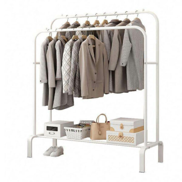 Porte vêtement avec rangement double en métal blanc, style minimaliste, pour vêtements et chaussures.